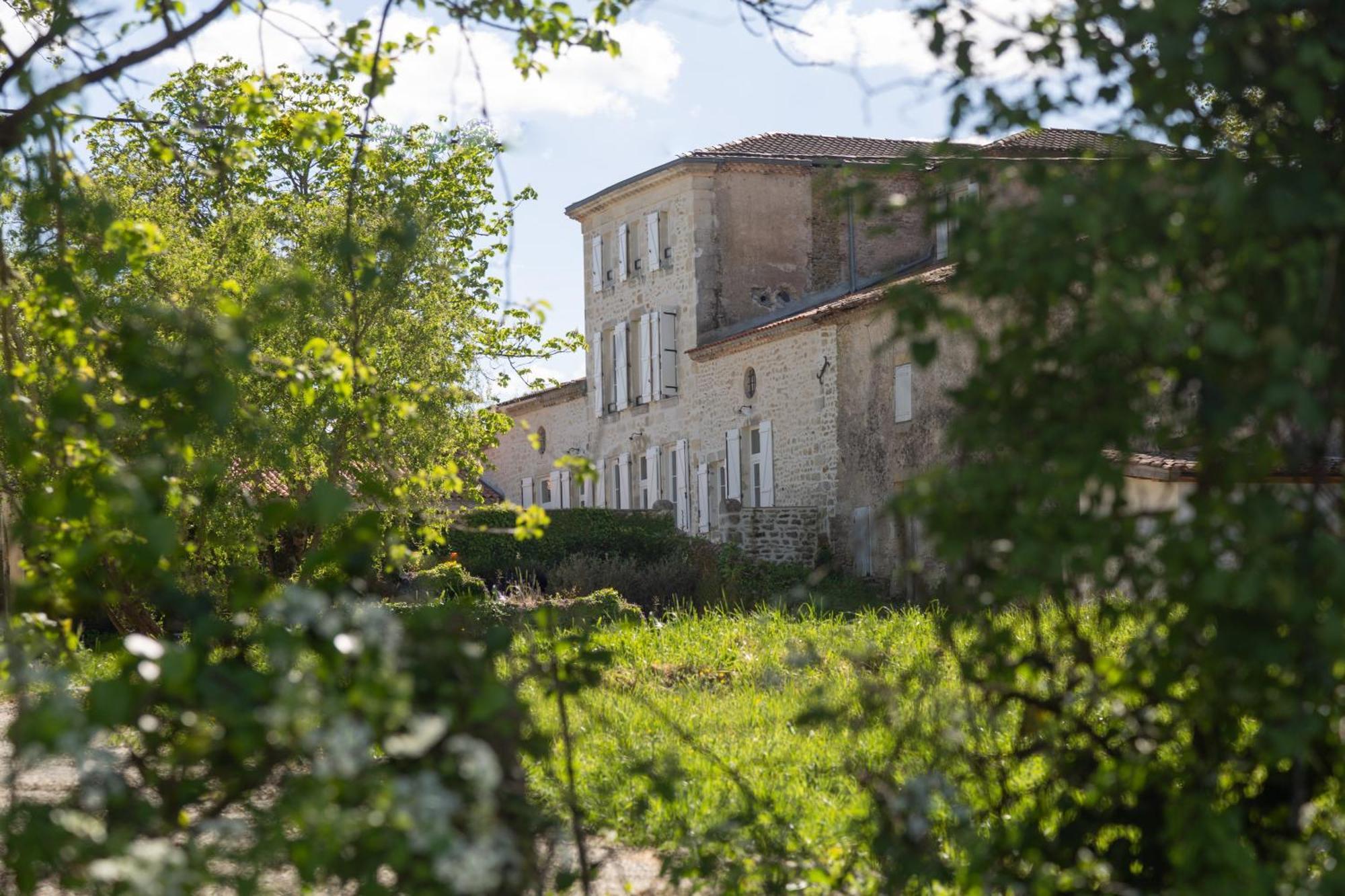 Chateau Haut Gouat Bed & Breakfast Vertheuil-en-Medoc ภายนอก รูปภาพ